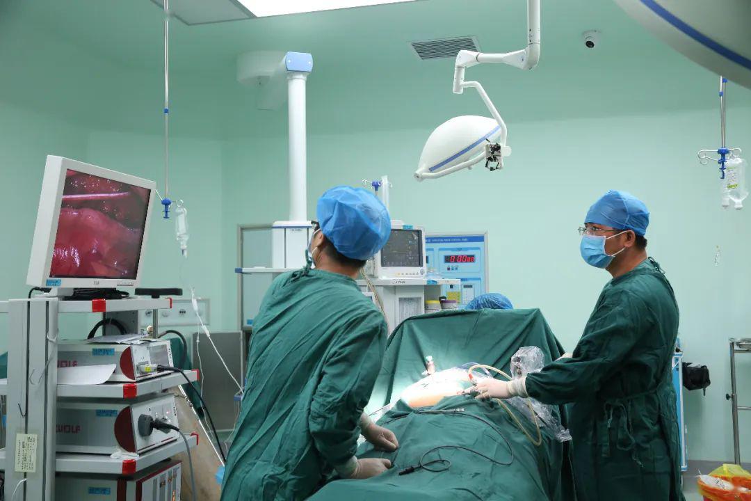 复发疝气怎么治疗最有效,年轻人疝气手术可以做吗