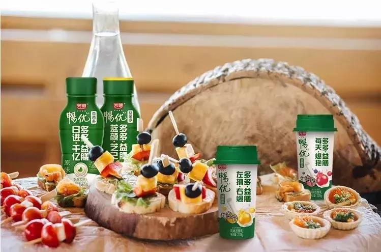 百事成五谷磨房第二大股东，光明携手大白兔推风味牛奶｜一周热闻
