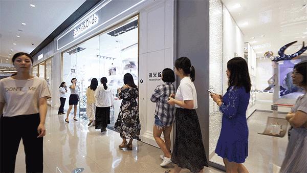 高颜值好看小姐姐,高颜值好看的小姐姐