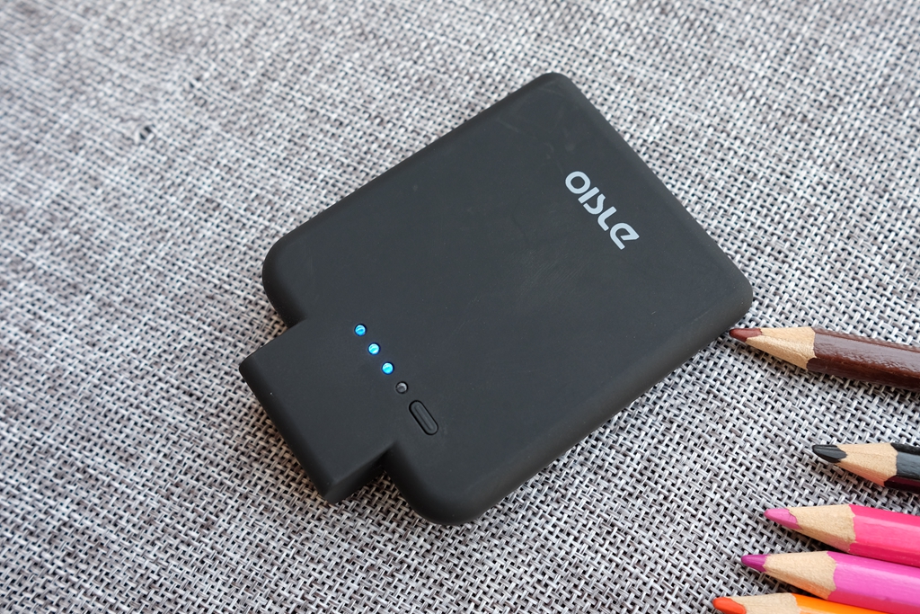 杜蕾斯超薄充电宝,一款充电宝到底有多好看