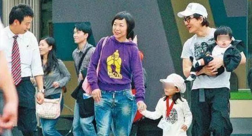 携手十多年恩爱夫妻集锦,恩爱多年明星夫妻