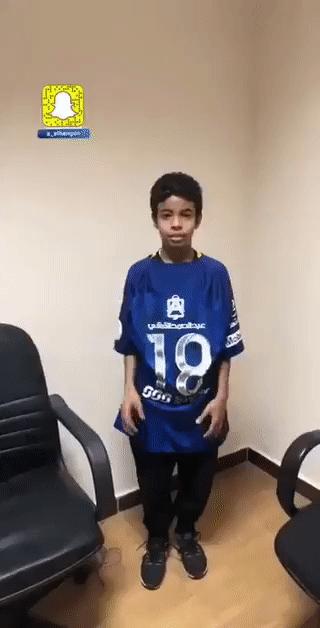 足球吓人的庆祝动作,足球庆祝动作吓哭球童