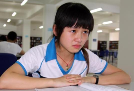 录取通知书被撕坏了能报名吗,录取通知书成废纸