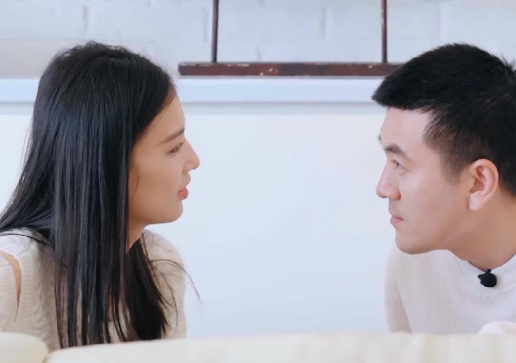 一年赚2个亿被举报,24岁嫁豪门零花钱一年两个亿