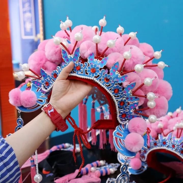 蓝粉免费！沈阳首家脱单主题潮玩空间，这才是成年人该去的地方