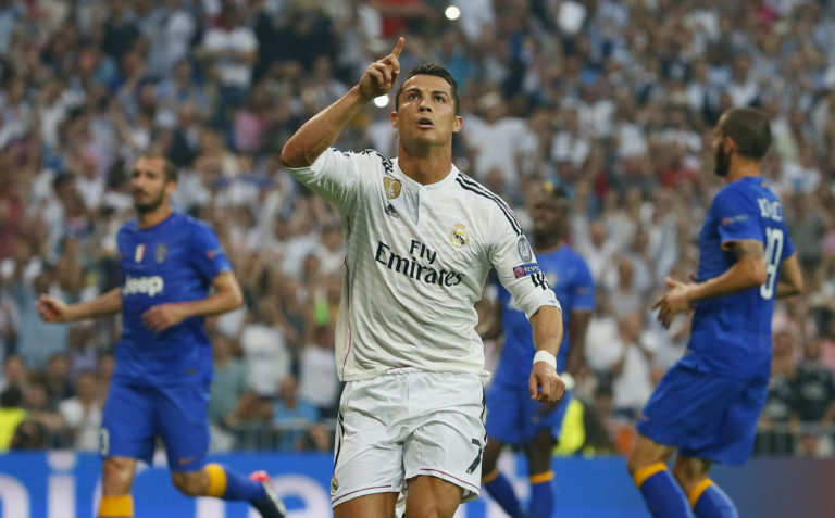 谁是足球场最强得分王,谁是足坛历史上进球最多的球员