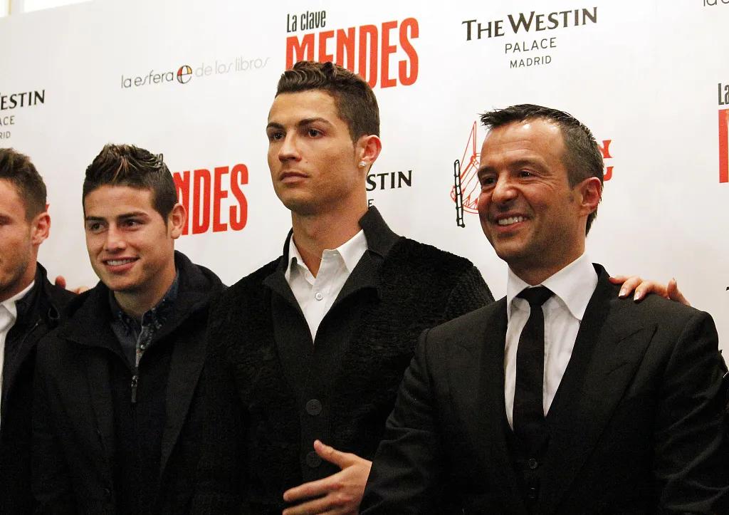 运动场里藏着21世纪最精明的商人