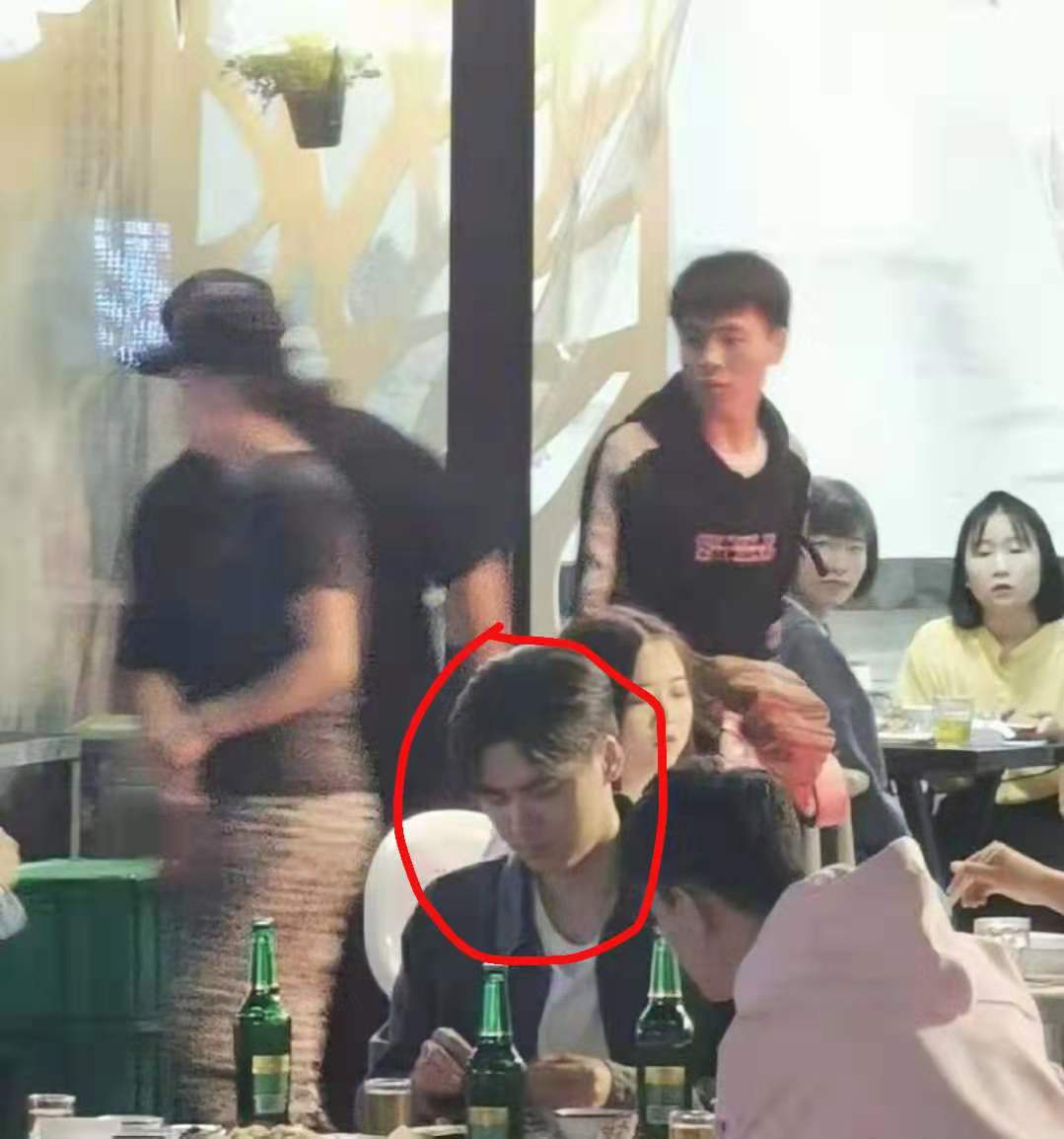 男生衣服穿搭推荐春季外套,男生衣服穿搭推荐秋冬胖子