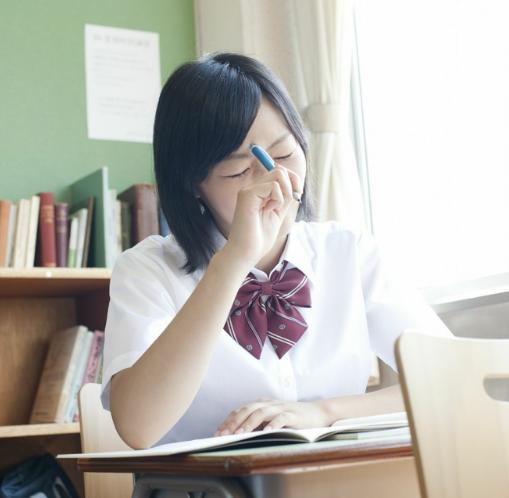 18岁少女患上*疮痤**，做到这4点可“改头换面”！