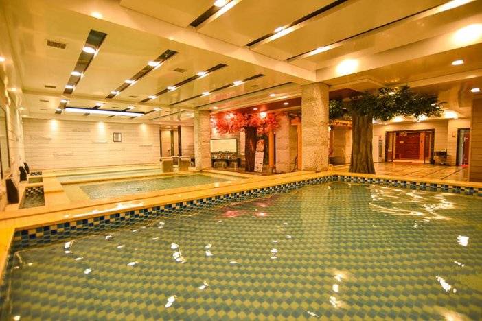 一品冠生态养生汤泉优惠团购,青岛一品冠洗浴