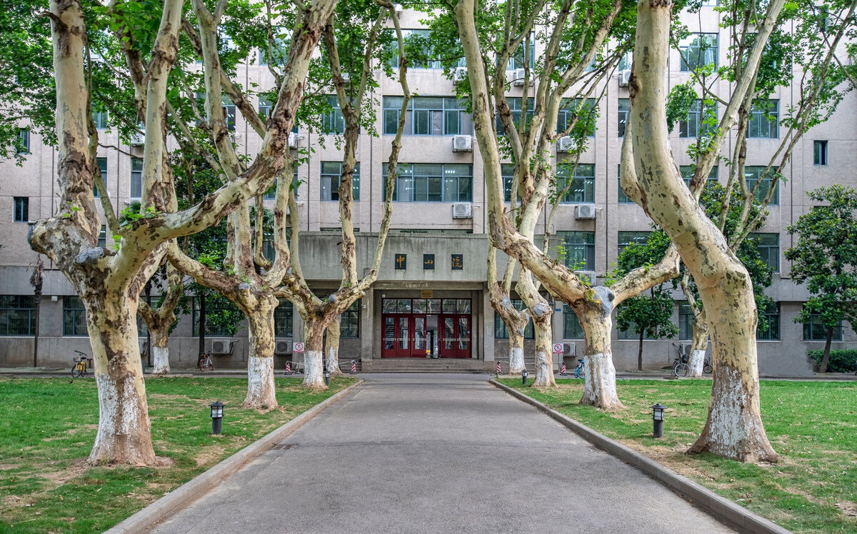 经济拔尖却只有一所211，苏州合作多所高校，只因教育地位不相称