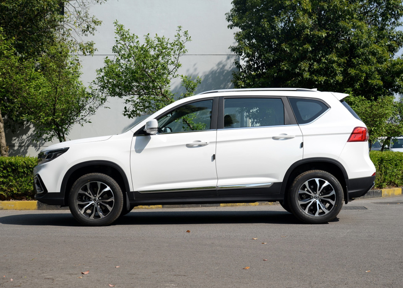 东风风行景逸x52016款值不值得买,2018买新的东风风行景逸x5价格