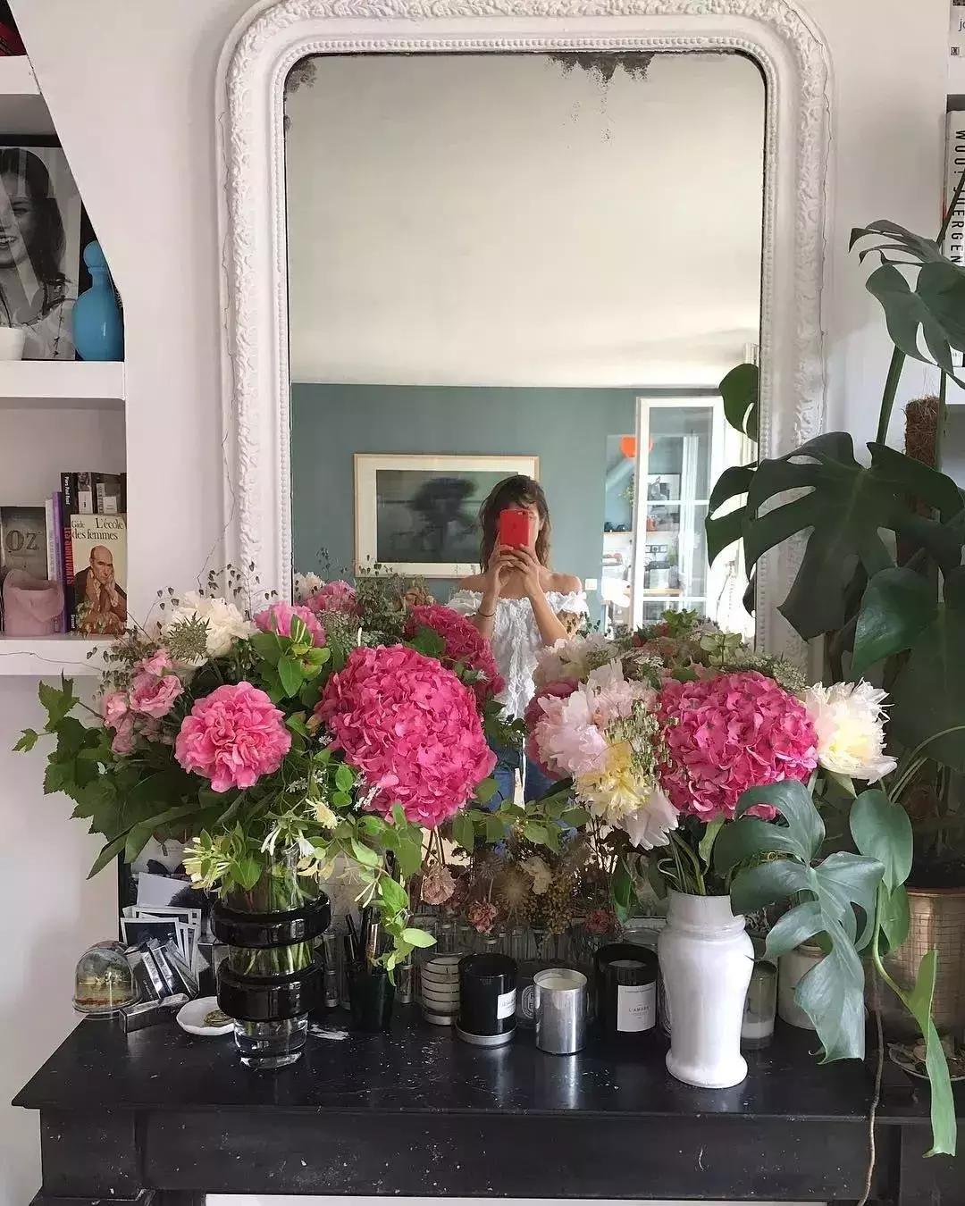 老佛爷的猫继承多少遗产,老佛爷去世了猫继承了多少遗产