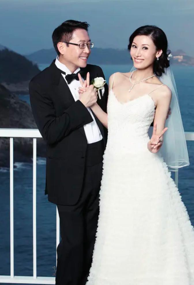 李嘉欣千亿豪门,最强小三收入