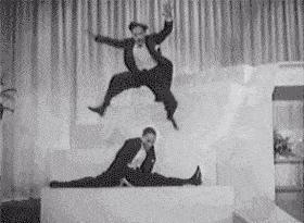 搞笑gif开心一刻满满的正能量,搞笑gif开心每一天