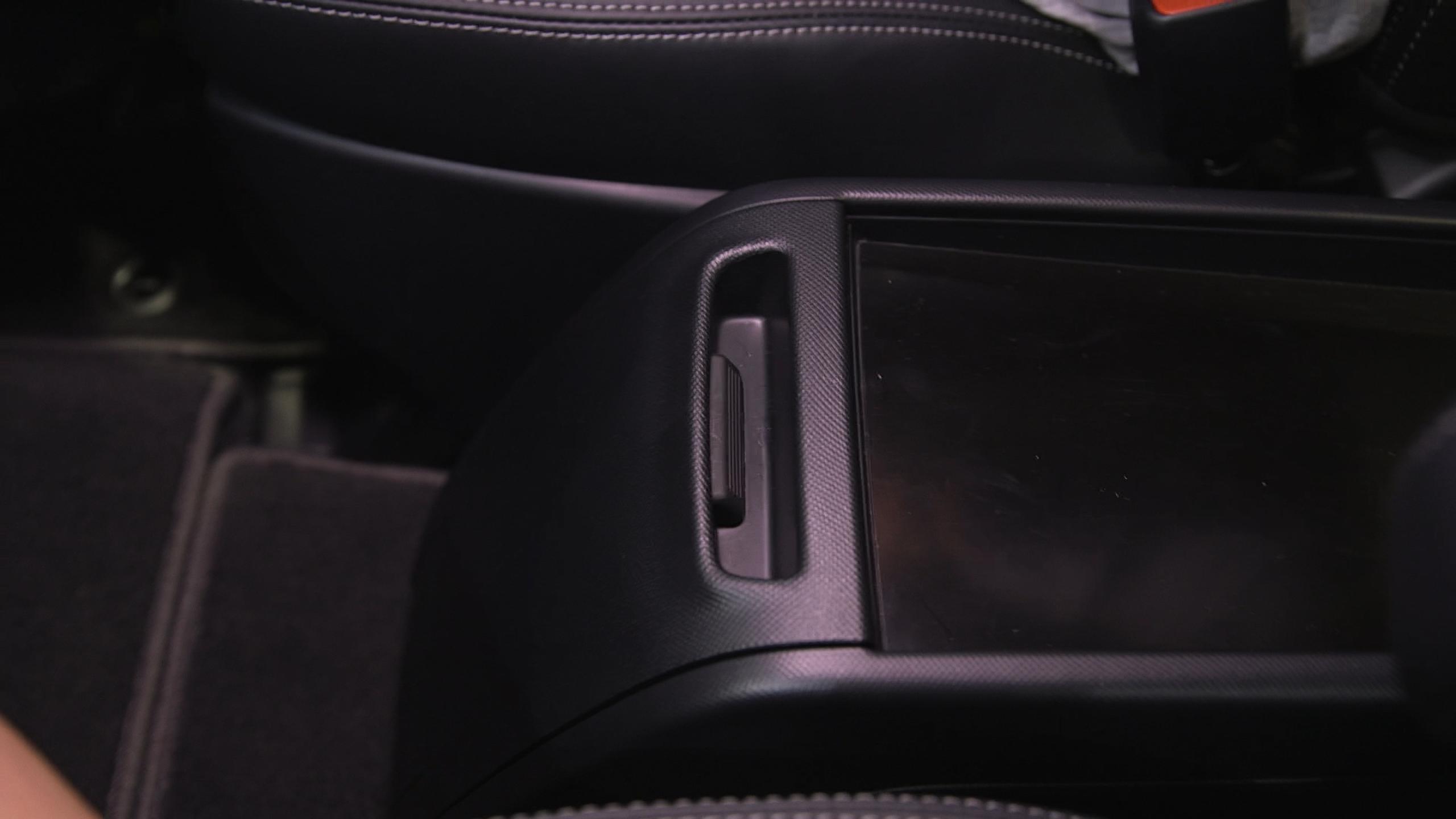 丰田普瑞维亚2024款日本本土版,老丰田大霸王普瑞维亚