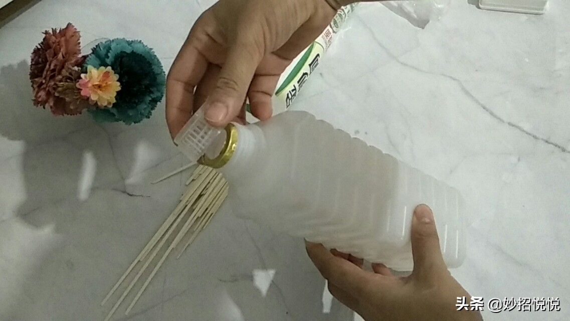 长虫子的挂面能吃吗,长虫的面条还能吃吗