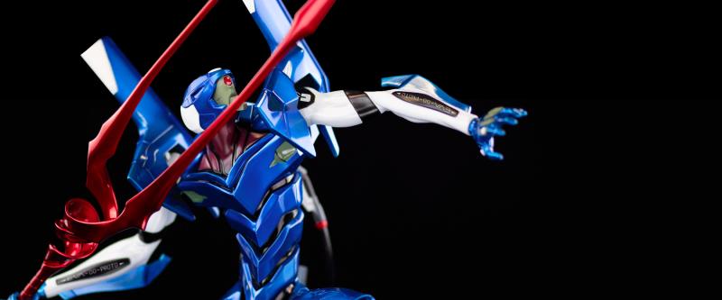 《新世纪福音战士》TV版「零号机改–穿越太空」