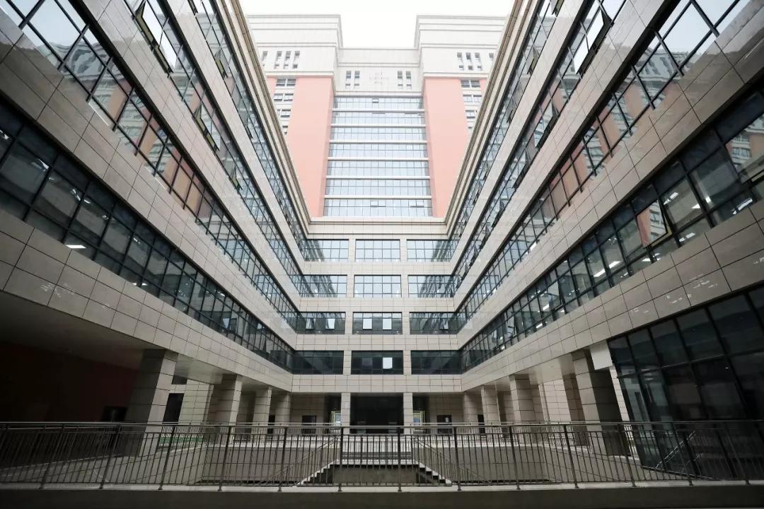 工人医院总院搬迁,一期工程竣工！大量美图曝光，简直太气派了