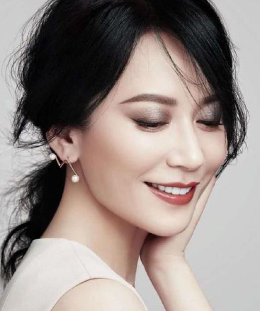 哪个明星做了颧骨内推,颧骨内推明星前后对比