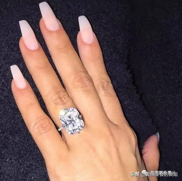 炫富遇入室抢劫,炫富被抢劫