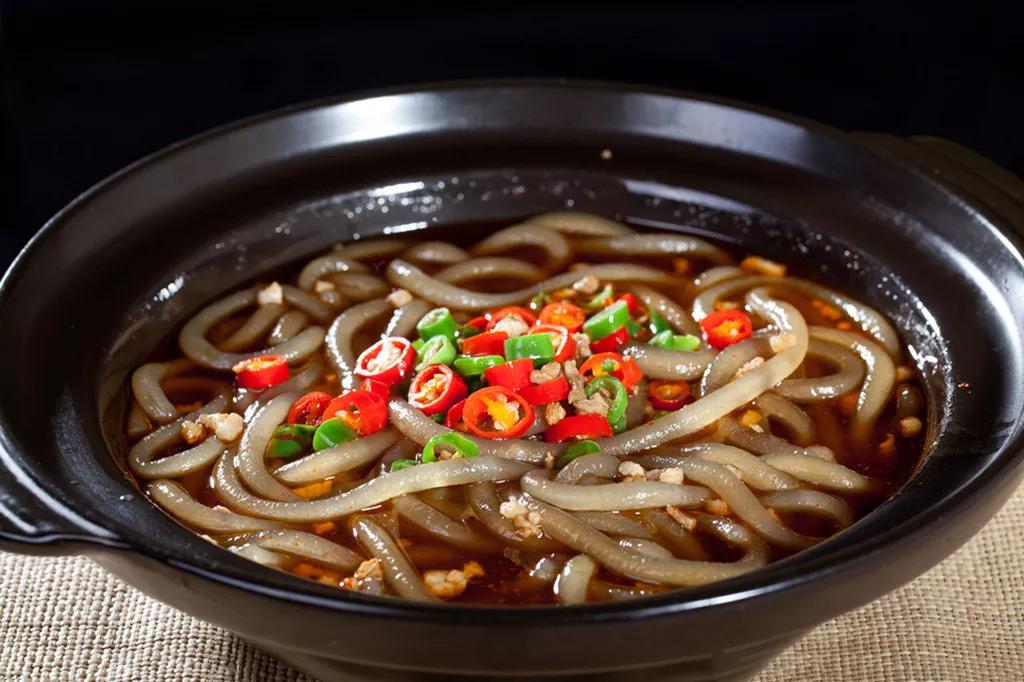 酸辣粉和臭豆腐店选址,炸酱面酸辣粉店怎么选址