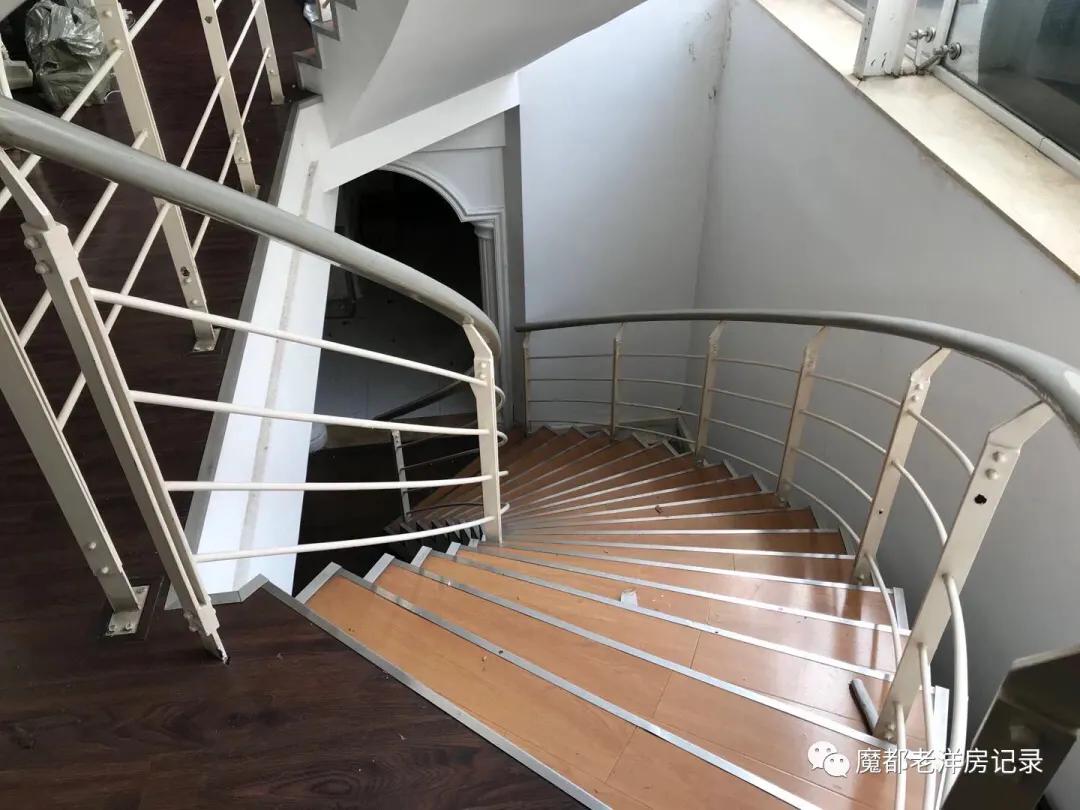 徐汇区华山路905弄汇益花园,700万苏式园林别墅255平独栋