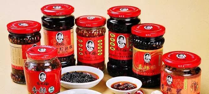 老干妈拍广告引热议，昔日“神酱”如此求变是正确的吗？