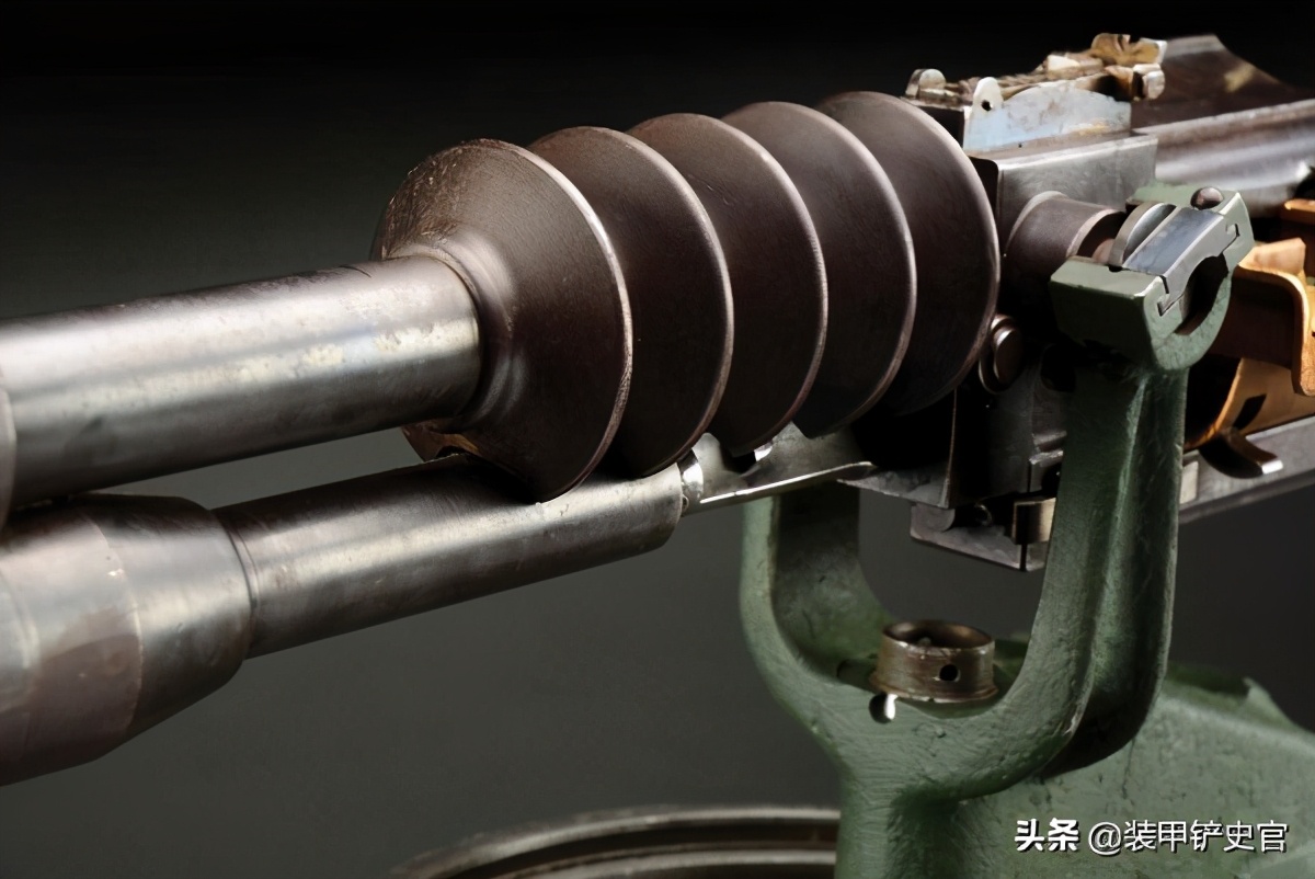 维克斯马克沁1912气冷式重机枪,被马克沁机枪和大炮取代的年代