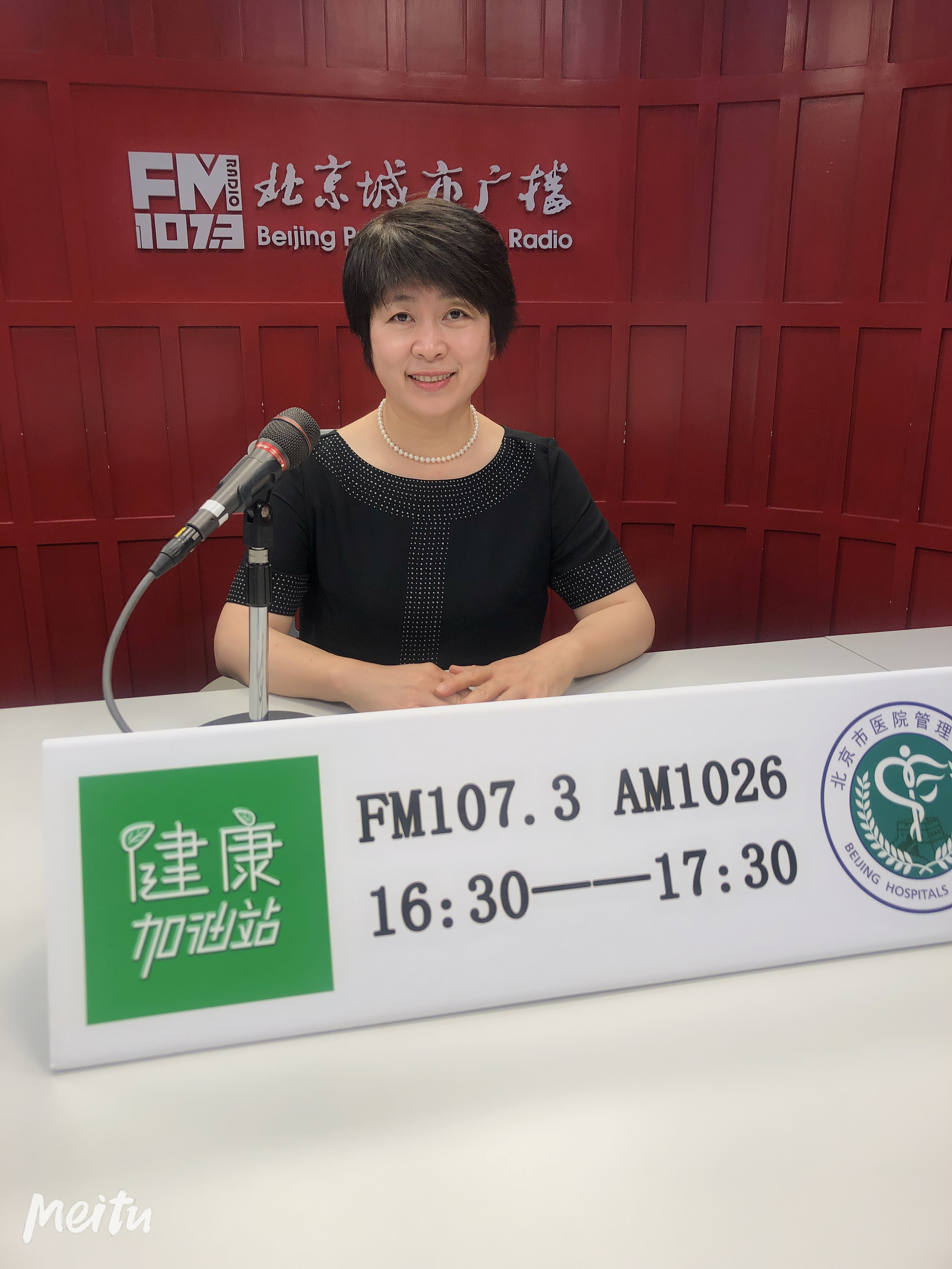 月经淋漓不尽突然大出血啥原因,月经淋漓不尽还腹痛腹胀是什么病