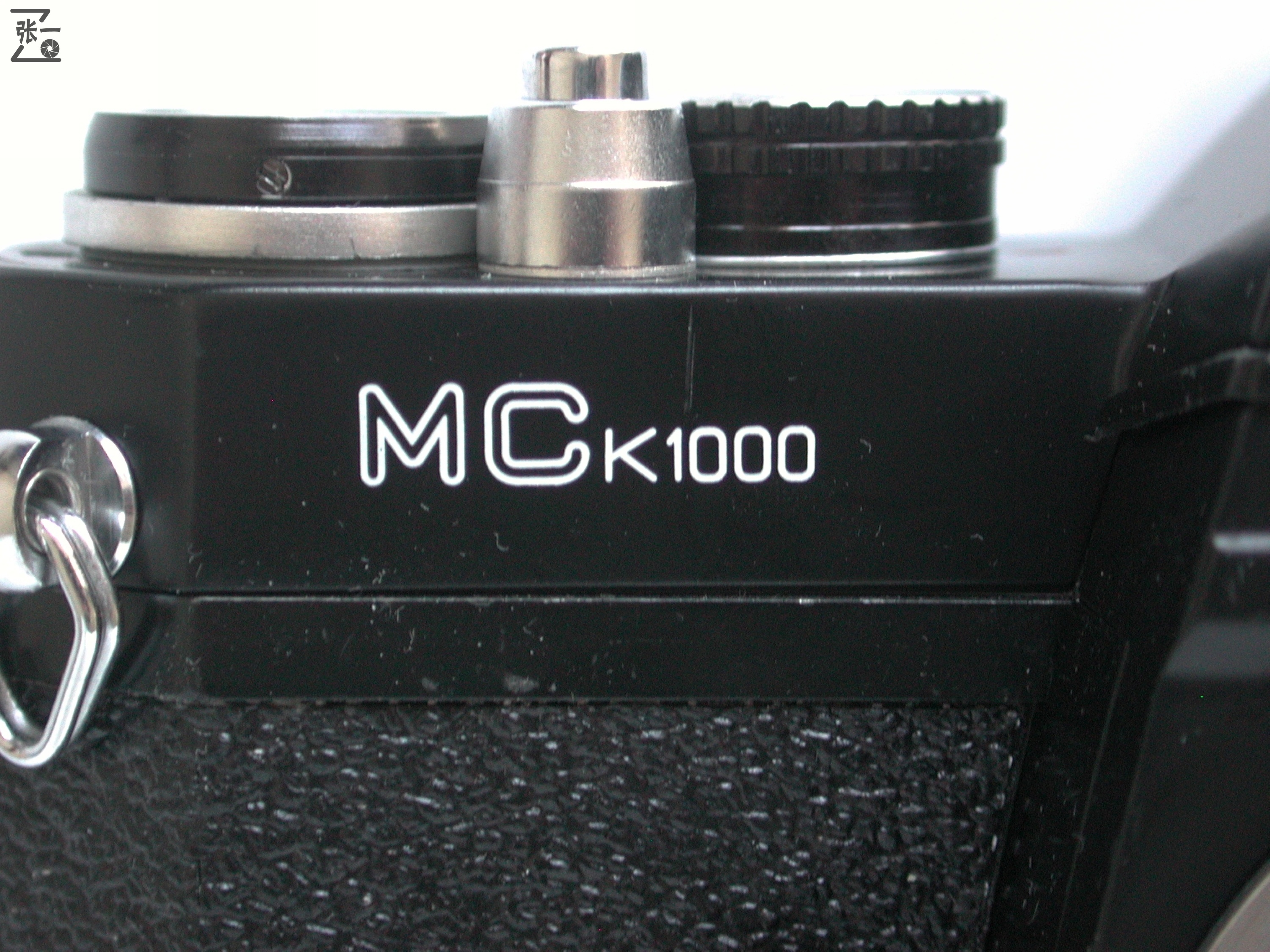 中国重庆生产的明佳MingcaMCK1000单反照相机