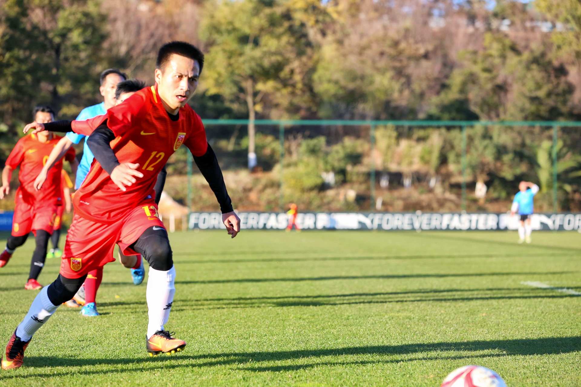 浜墤缁胯尩璧涘満,浜墤绮惧僵鎴樺焦鐑鏉ヨ