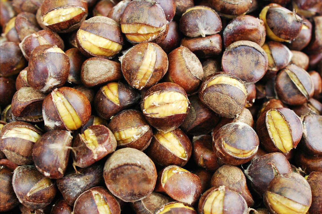 电饭锅怎么煮板栗好吃板栗好剥壳,板栗怎么煮好剥壳又好吃煮几分钟