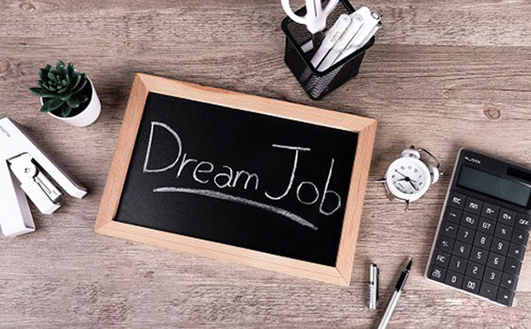 劳务工合同到期可以走人吗,劳务派遣合同到期被辞退补偿标准