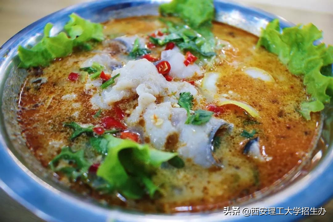 大学食堂难吃?这组图片将颠覆你的认知!