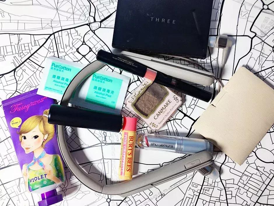 whatsinmybag跟读,whatsinmybag的意思