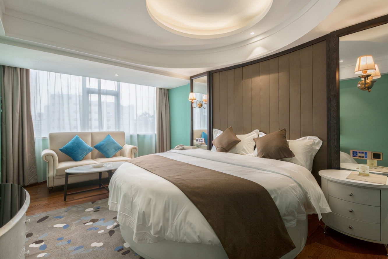 情侣套房的床为什么是圆的,情侣房为什么是圆床