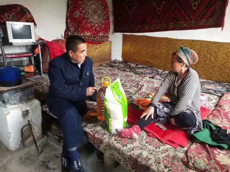 社区医生赵广书：扎根特克斯24年，为困难群众垫付医疗费20多万元