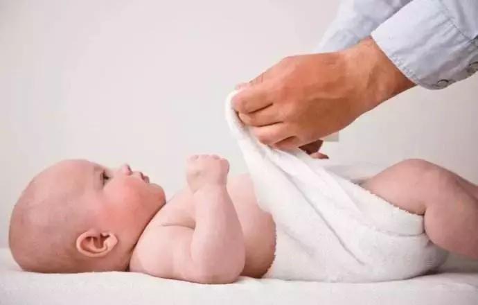 新生宝宝发抖、体重下降等情况真的是有问题吗?新手父母必学