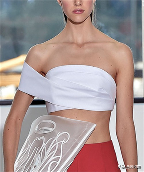 衣服裁剪制作女,服装立体裁剪稿子怎么做