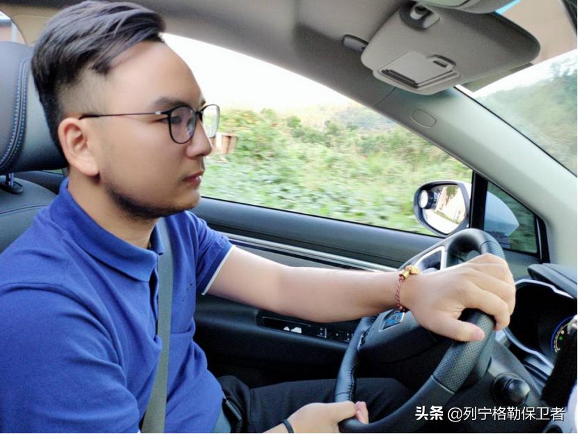 电动汽车高速行驶怎么开更省电