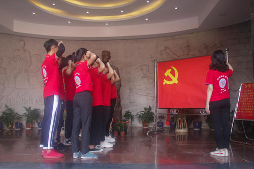 大学生入党需要过几关,大学生入党给辅导员送多少