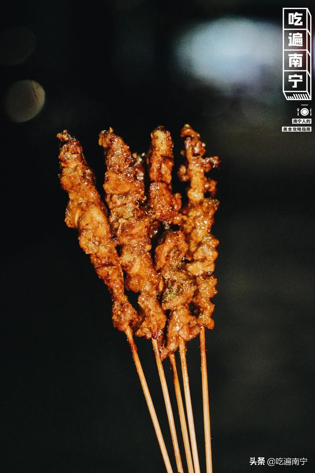 南宁东盟商务区烧烤摊,南宁2021烧烤店铺排行榜前十名