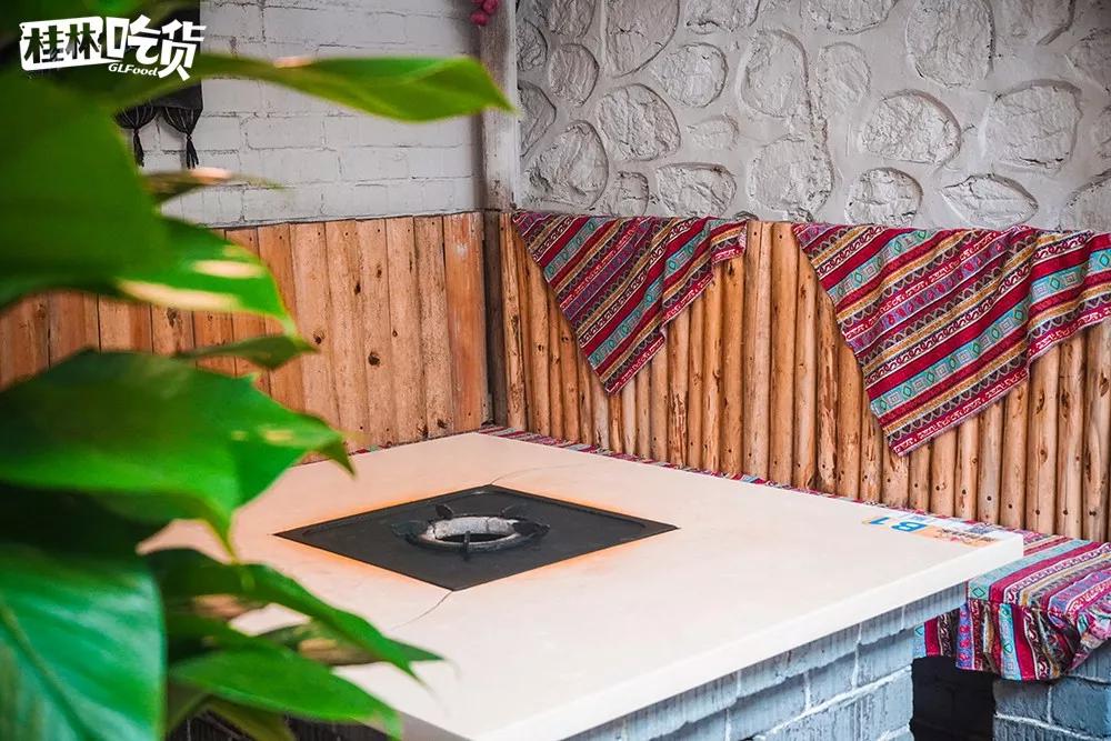 云南夫妻开小店,云南夫妇在宁德开烧烤店