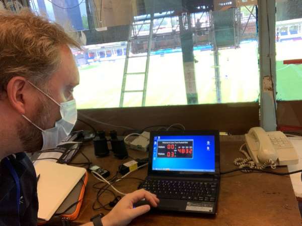 当足球与DJ交织,小球会也演绎着别样的不离与不弃