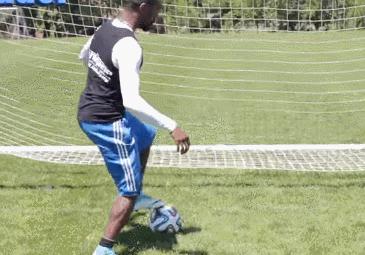 10分钟7个提高球感的控球练习,9个初学者控球动作