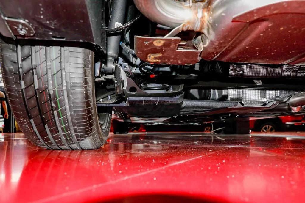 昂克赛拉和卡罗拉的安全性哪个好,卡罗拉与昂克赛拉的质量