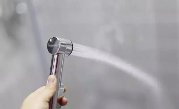 极简风创意卫生间设计,创作灵感公共卫生间