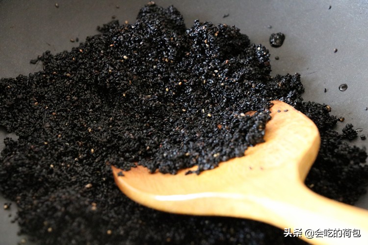 炒芝麻技巧,炒芝麻的正确步骤