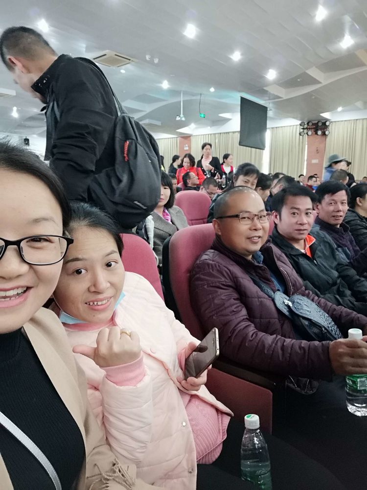 魅力深马，微马同行！六约微马助力深圳国际马拉松